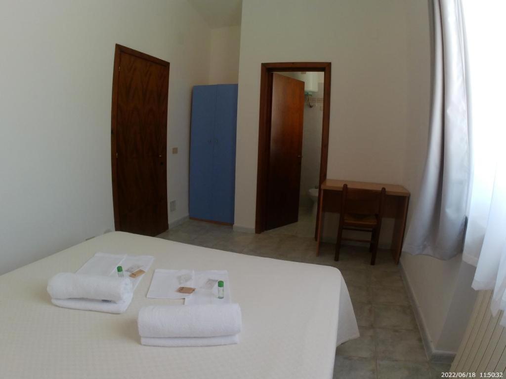 Roccamorice Terrae Eremis: Ristorante, Bar, B&B المظهر الخارجي الصورة