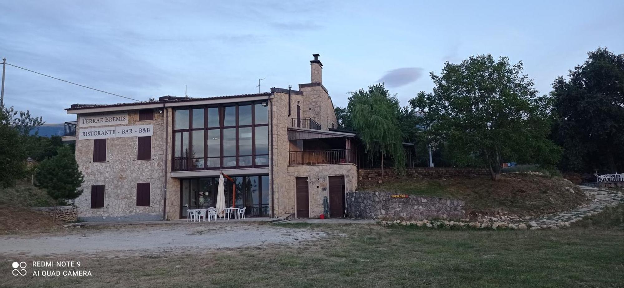 Roccamorice Terrae Eremis: Ristorante, Bar, B&B المظهر الخارجي الصورة